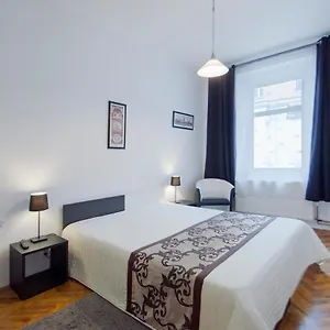 Modern Skolska 20 , Praga Repubblica Ceca